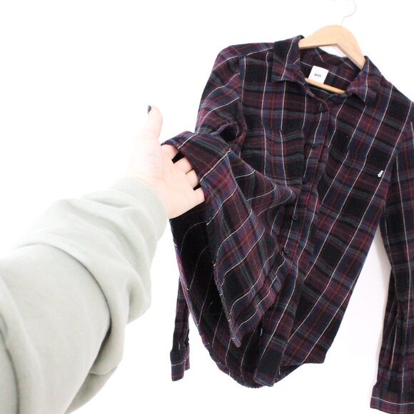 *Vans Purple & Black Plaid Flannel - Picture 4 of 6